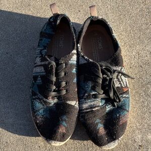 Toms Sneakers